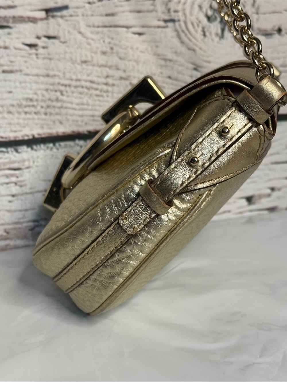 Diane Von Furstenberg Metallic Gold pebble Leather Crossbody Bag w Chain Strap - Picture 6 of 10